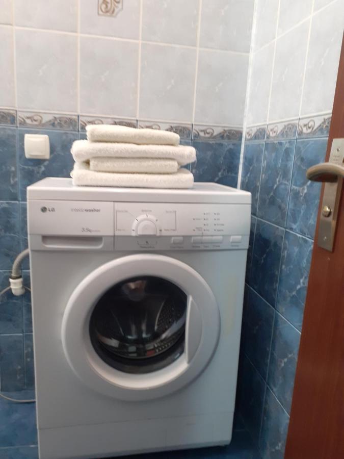 Двокімнатні Апартаменти В Парковій Зоні,Провулок Бульварний,12 ,Два Великих Смарт Tv, Преміум Підписки Youtube Та Онлайн-Кінотеатрів,Звітні Документи Krivoy Rog Luaran gambar